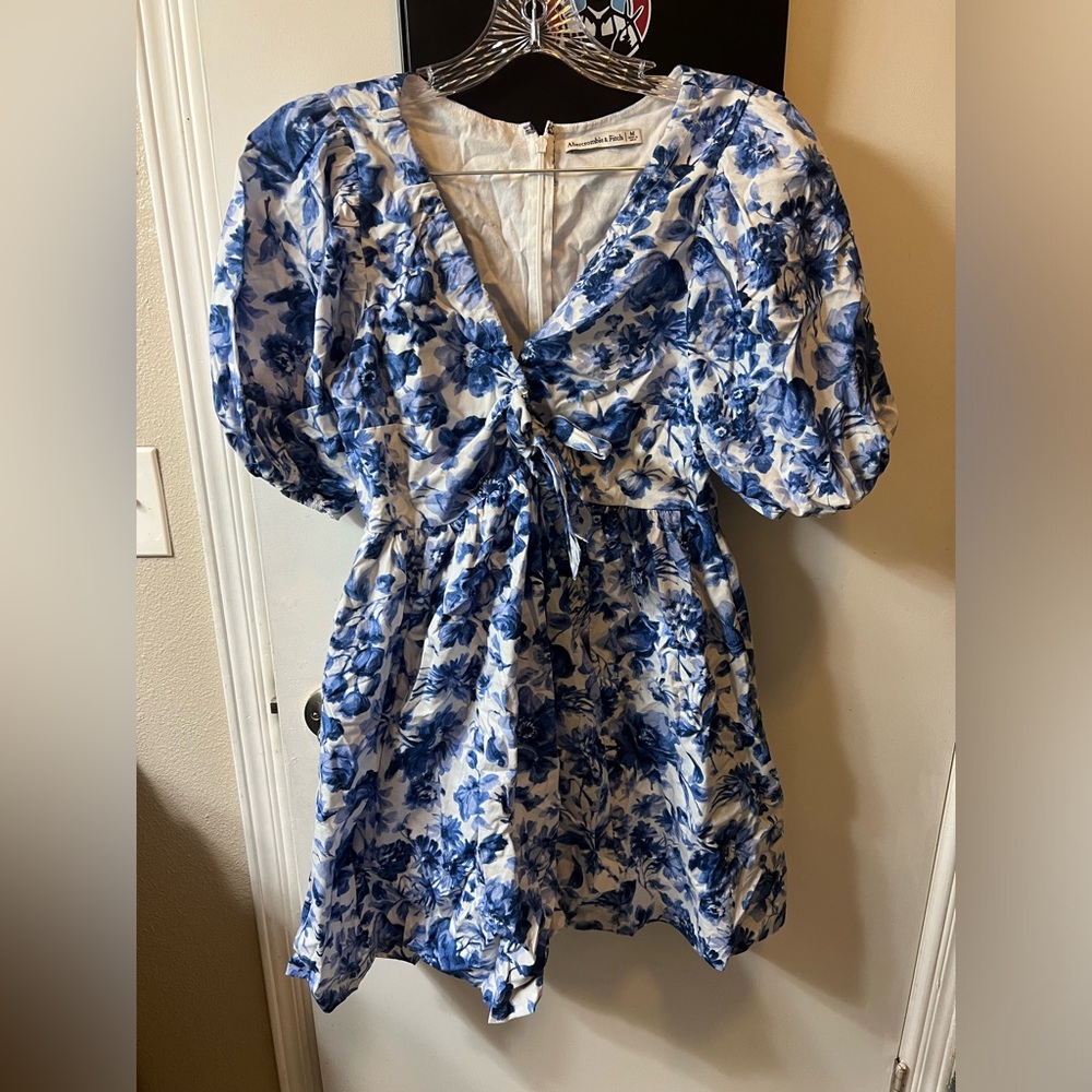 Abercrombie & Fitch Blue Floral Dress - Picture 2 of 4